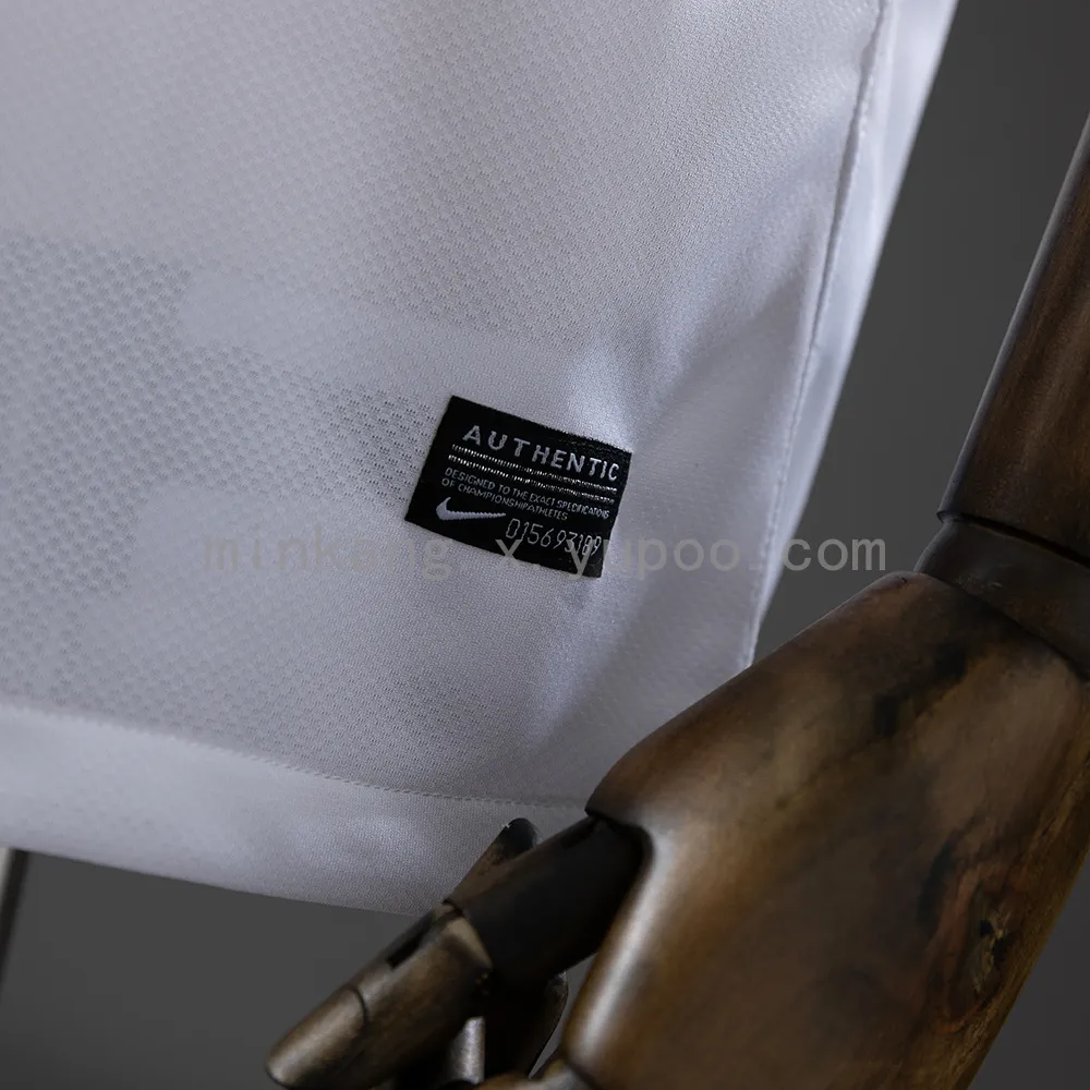 Retro 11/12 Santos home