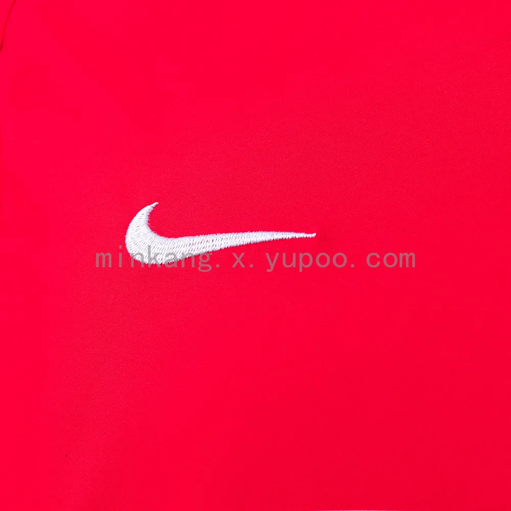 Retro 2002 Korean Red — 2/2