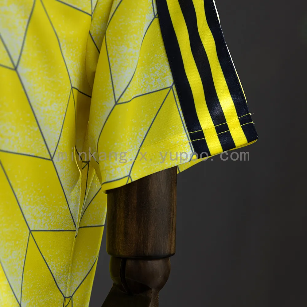 Retro Dortmund 1988 home — 1/2