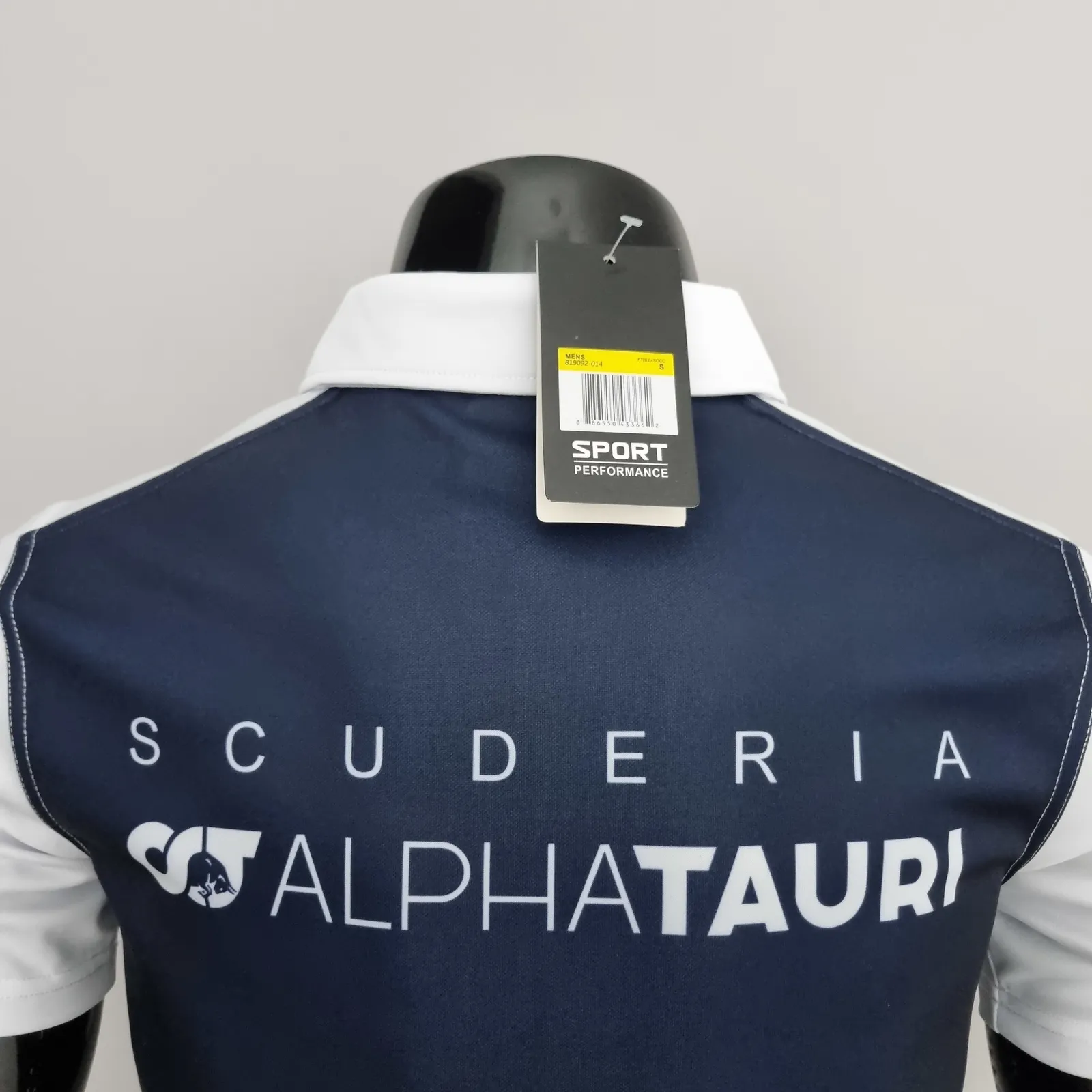 2022 F1 Formula One; ALPHATAURI POLO — 1/2