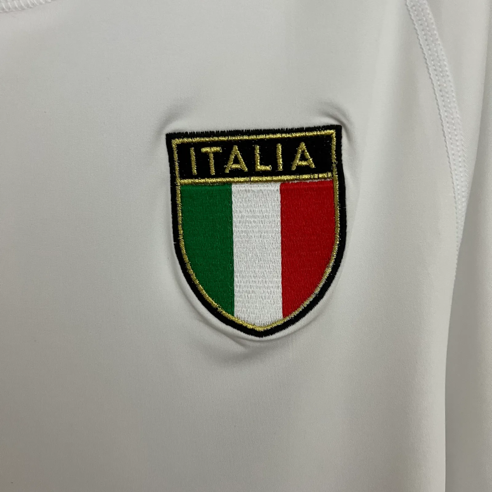 Retro Italy 2000 Away — 1/2