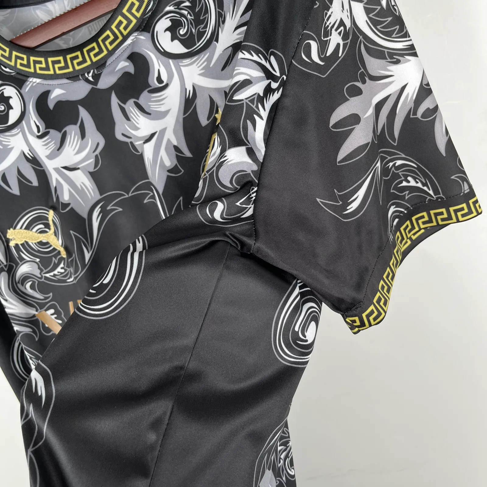 23/24 Italy Special Edition Black