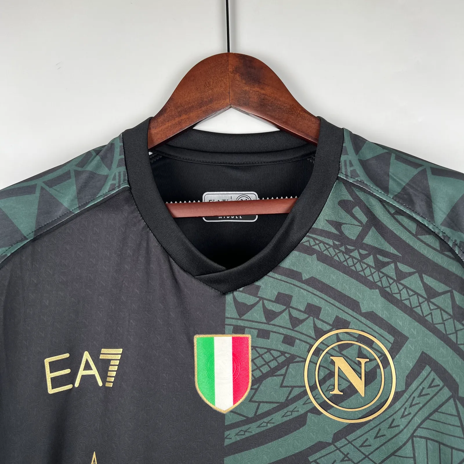 23/24 Napoli third away — 1/2