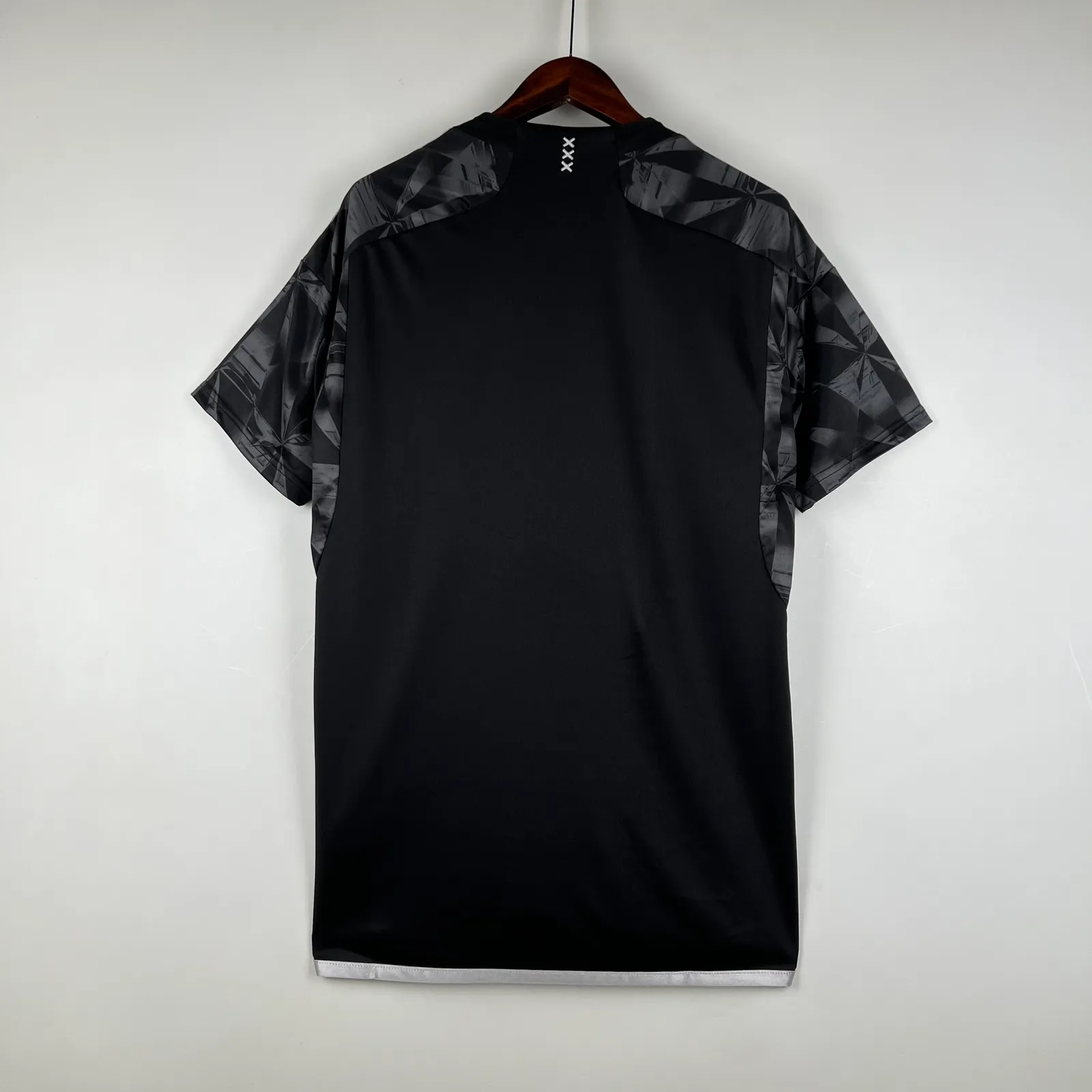 23/24 Ajax third away — 2/2