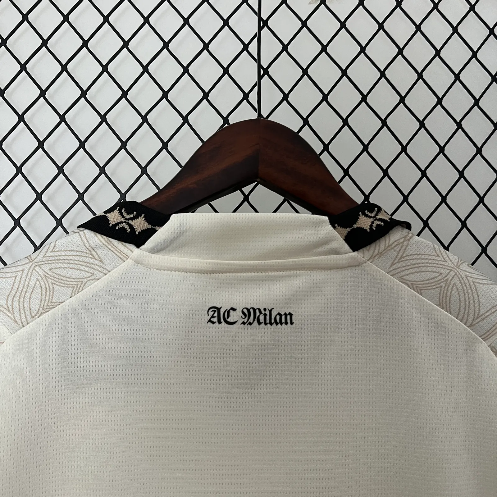 23/24 AC Milan Beige — 1/2