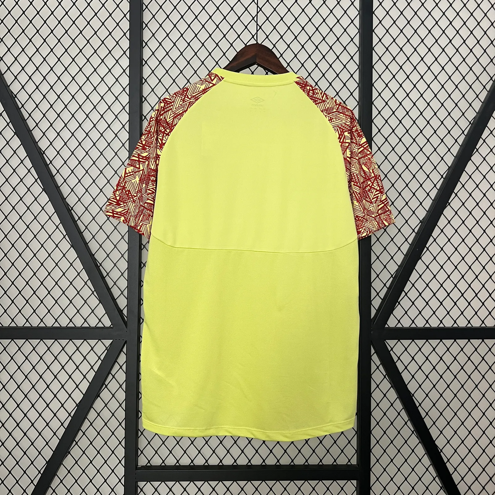 24/25 Atlético Mineiro Goalkeeper Yellow — 2/2
