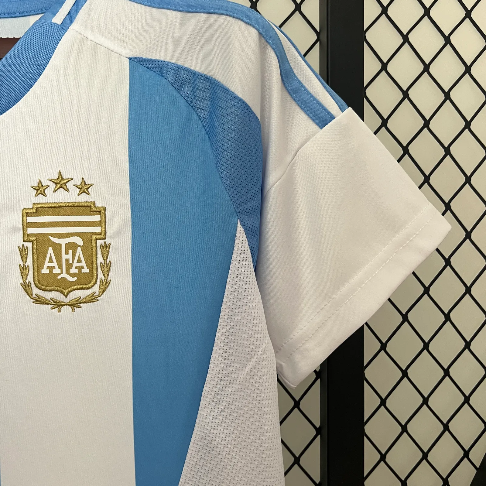 2024 Women Argentina Home — 1/2