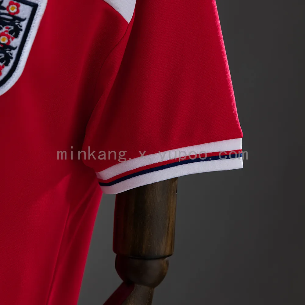 Retro England 1982 Away