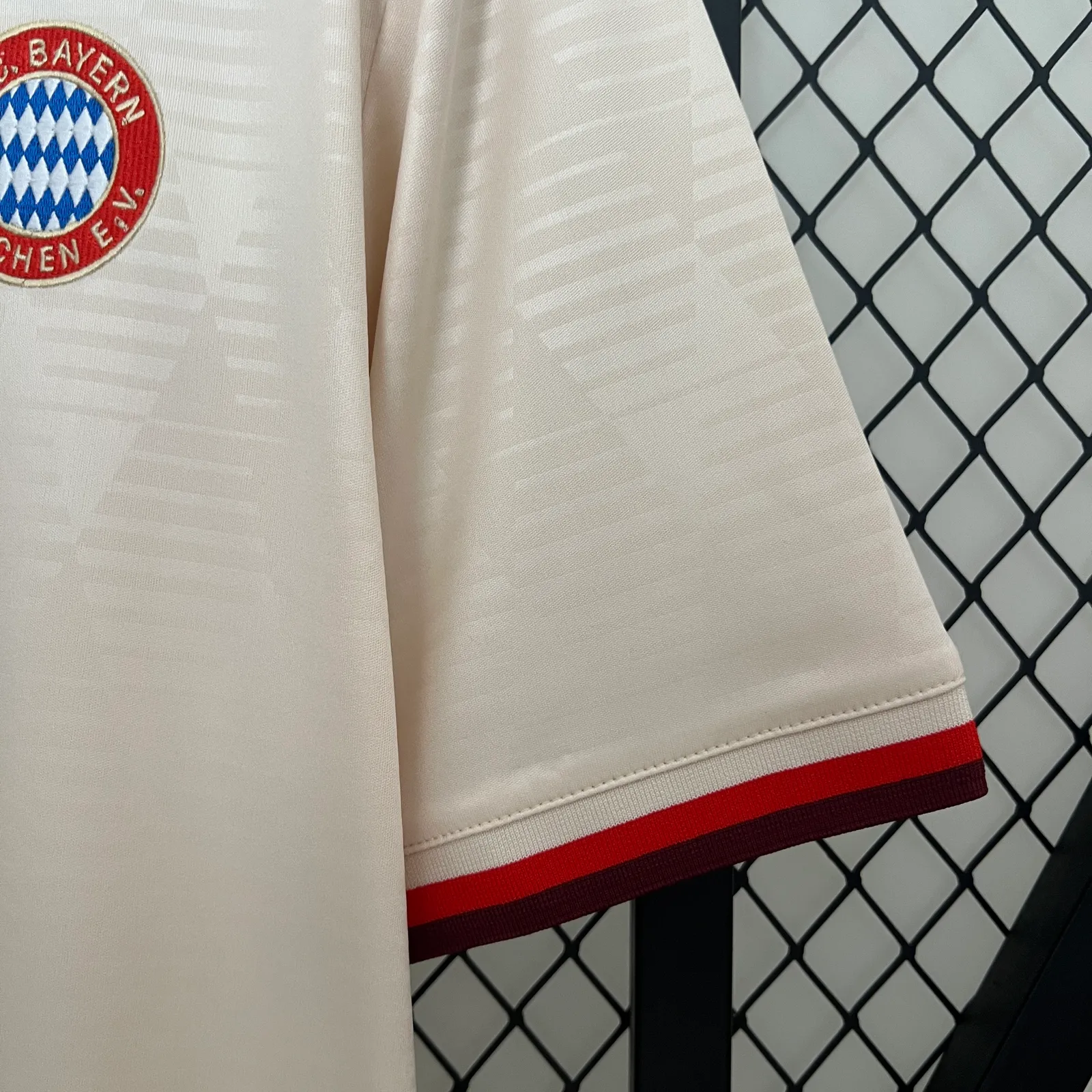 24/25 Bayern Munich third away — 2/2