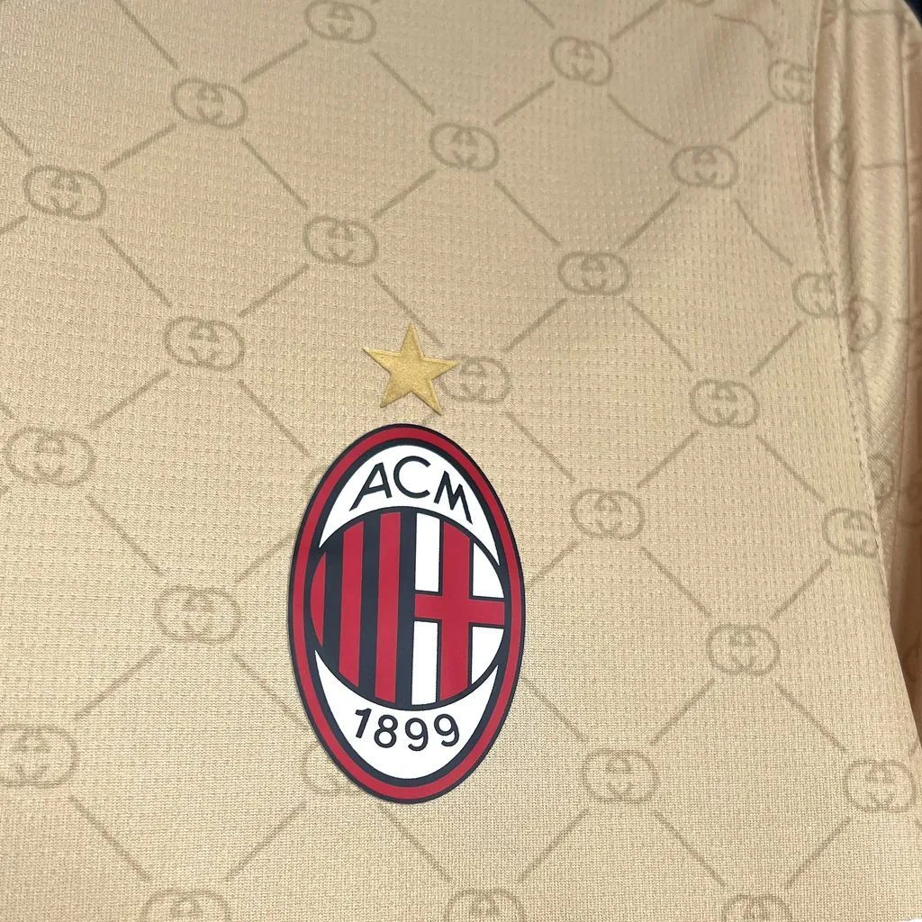 AC Milan 2024/25 Gucci co-branded edition — 2/2
