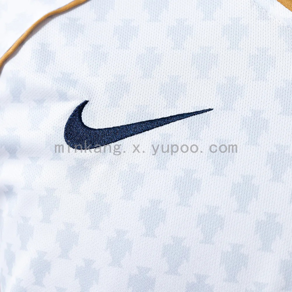 Retro Portugal 2004 Away — 2/2