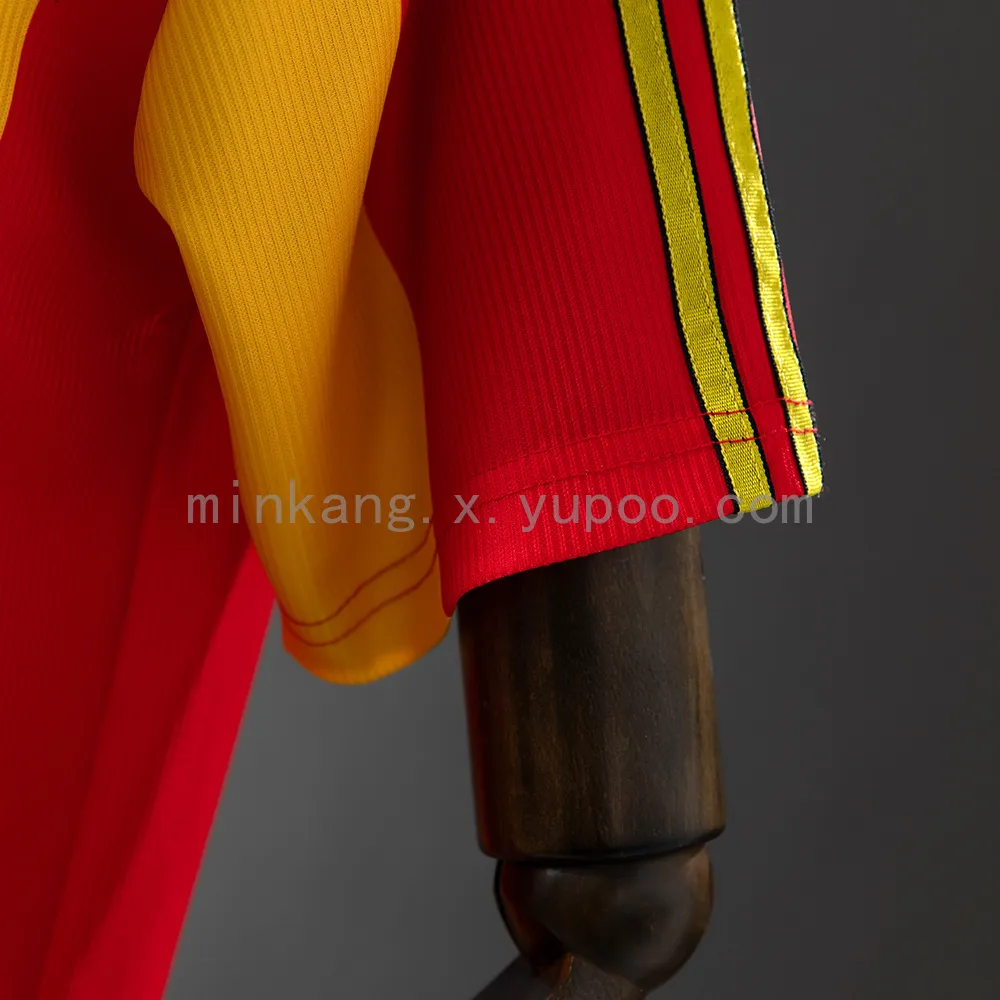 Retro Galatasaray 99/00 home size — 1/2