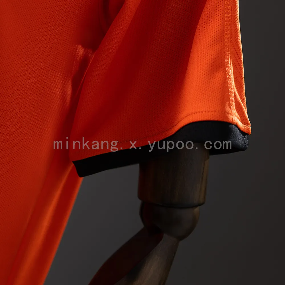Retro Netherlands 2000 Home — 1/2