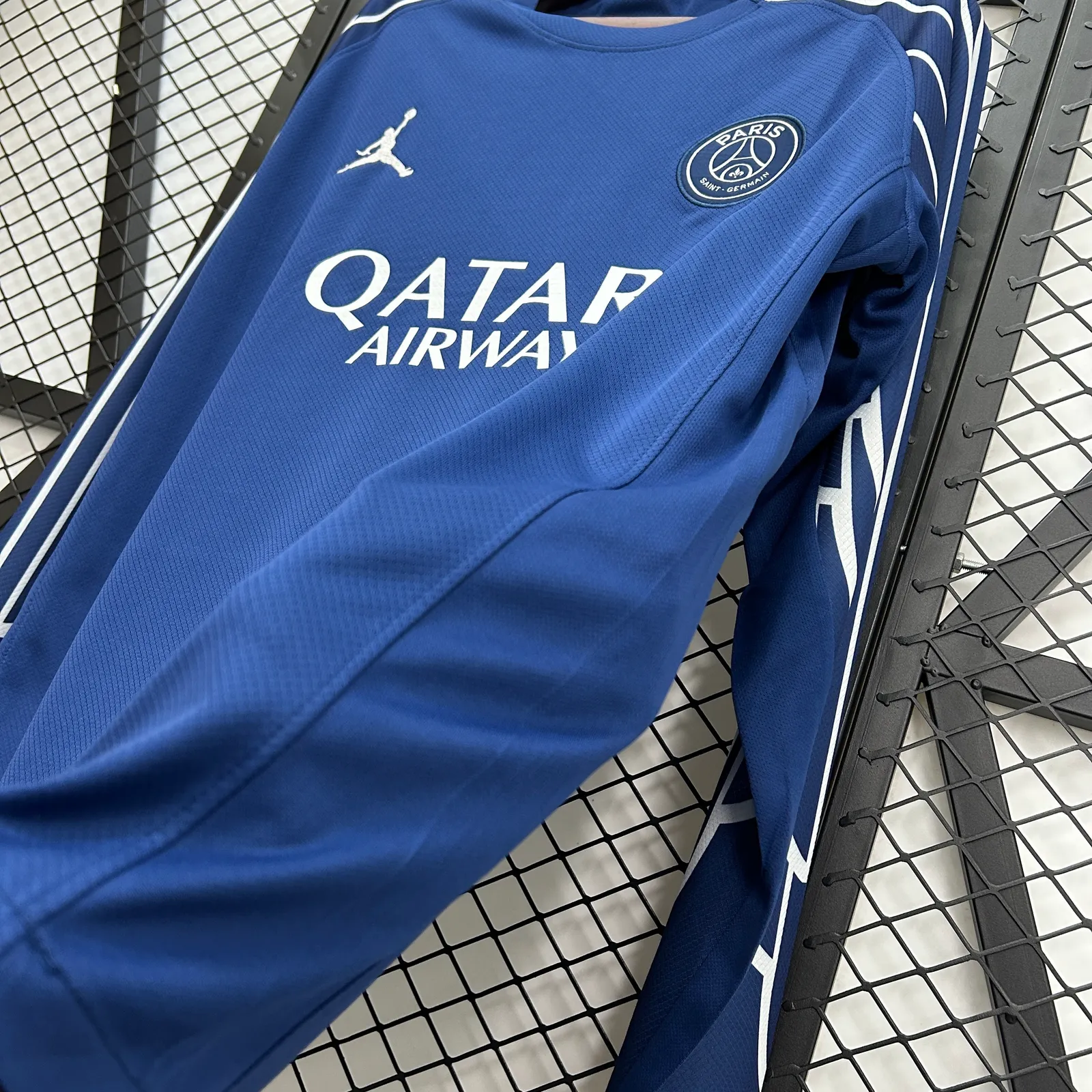 24/25 Long sleeve PSG fourth away — 2/2