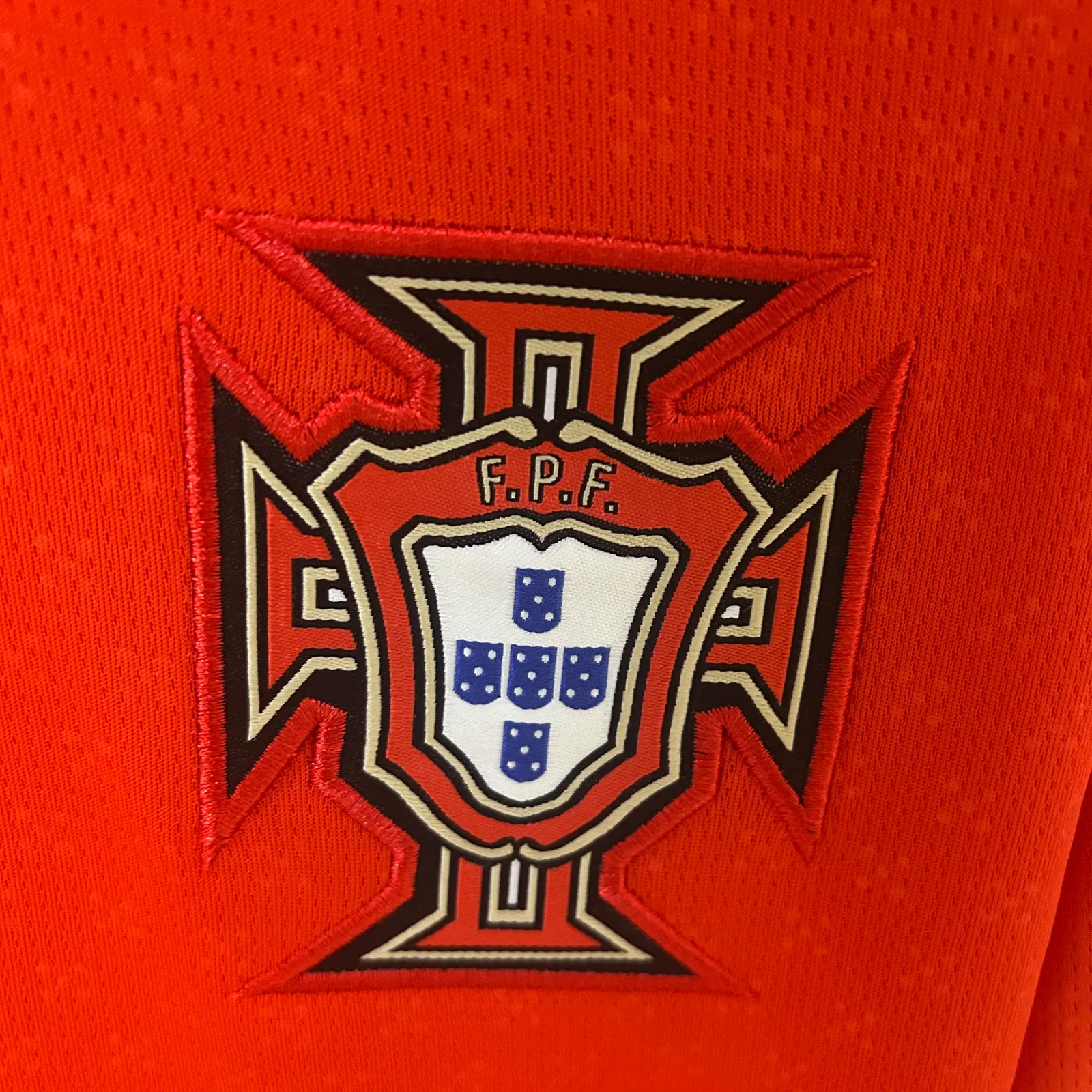 2025 Long sleeve Portugal Home — 2/2