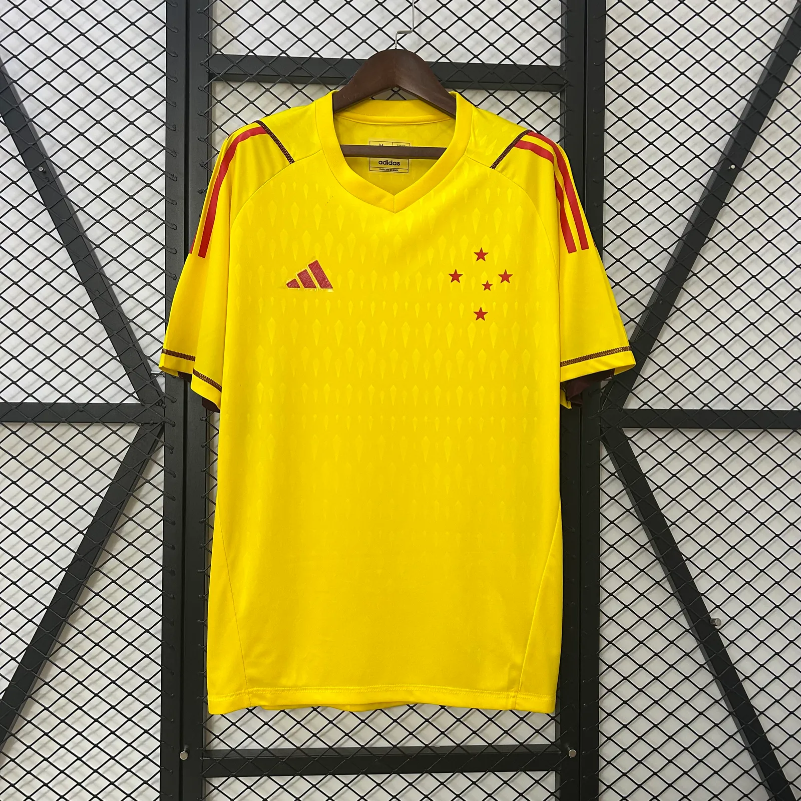 24/25 Cruzeiro Limited Edition Goalkeeper Yellow Jersey — 2/2
