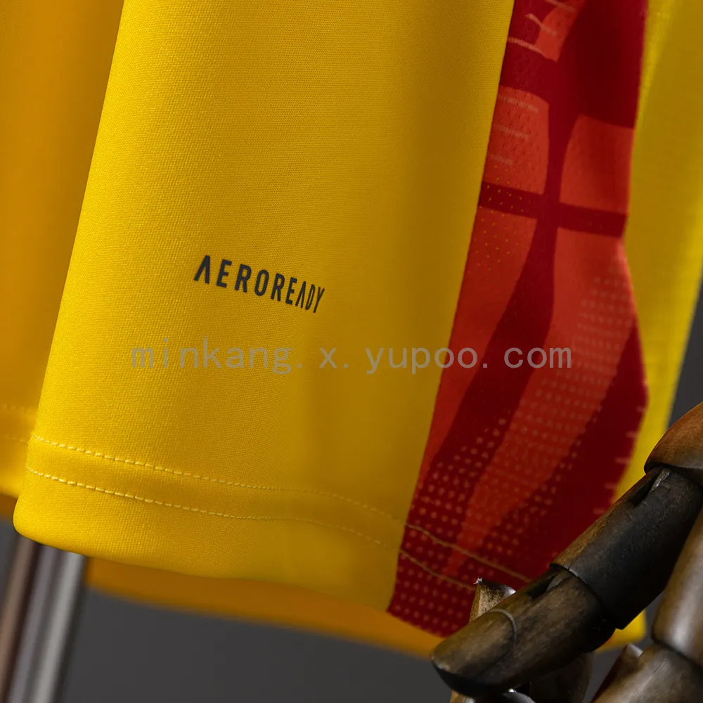 25/26 Atlético Mineiro Training Jersey Yellow — 1/2
