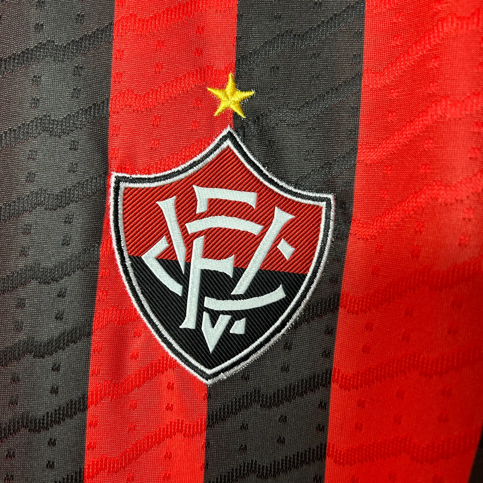 25/26 Women's Victoria Home Jersey — 1/2