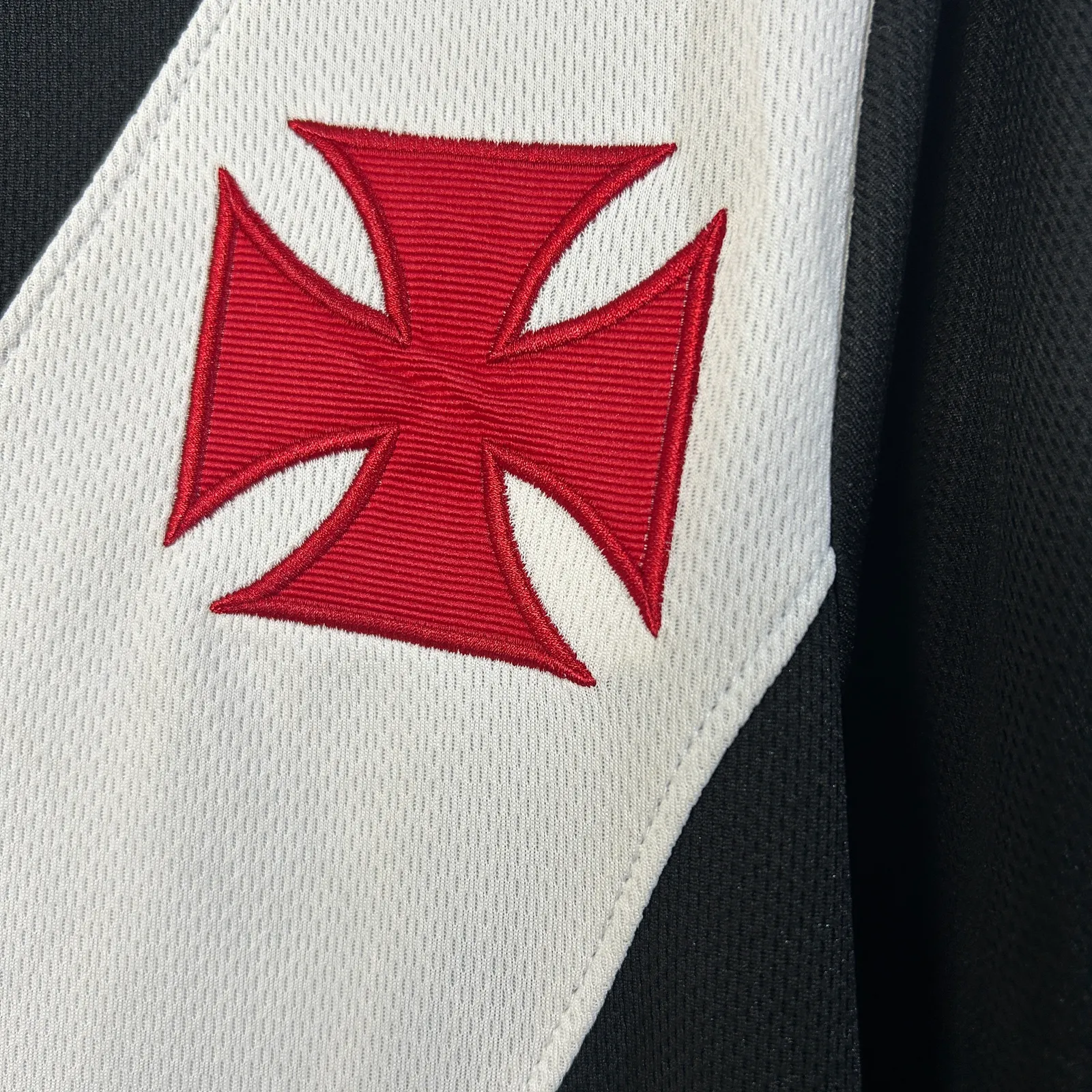 25/26 Vasco da Gama Black Jersey — 2/2