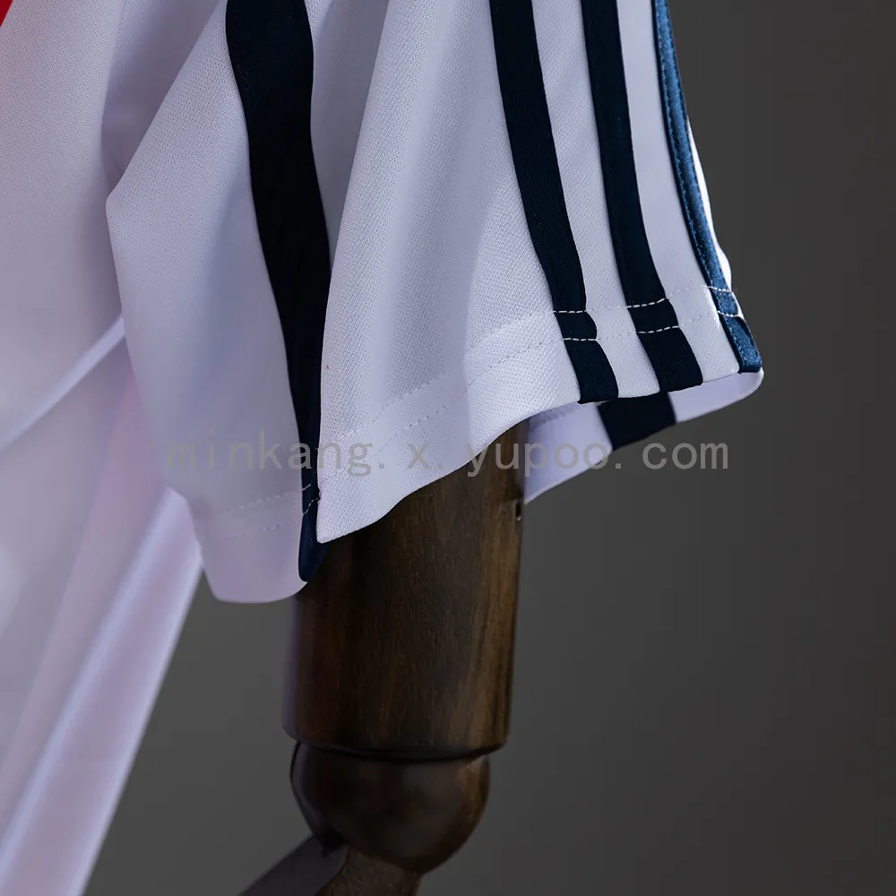 Retro 00/02 Bayern Munich away