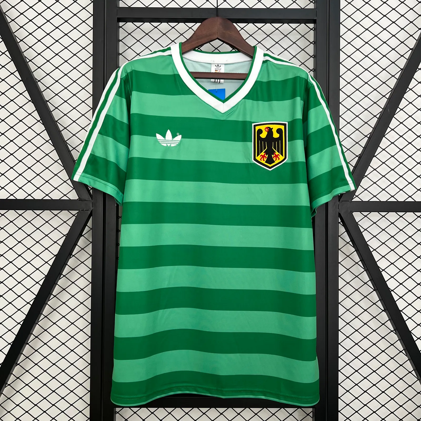 Retro Germany 1984 Green — 1/2