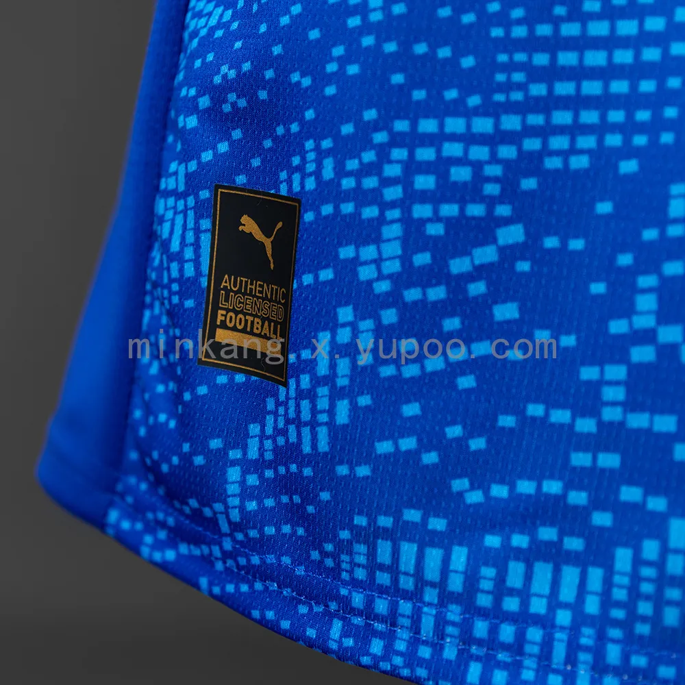 25/26 Marseille third away — 1/2