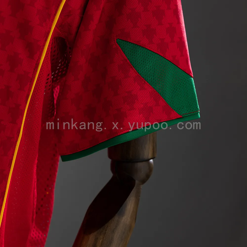 Retro Portugal 2004 home