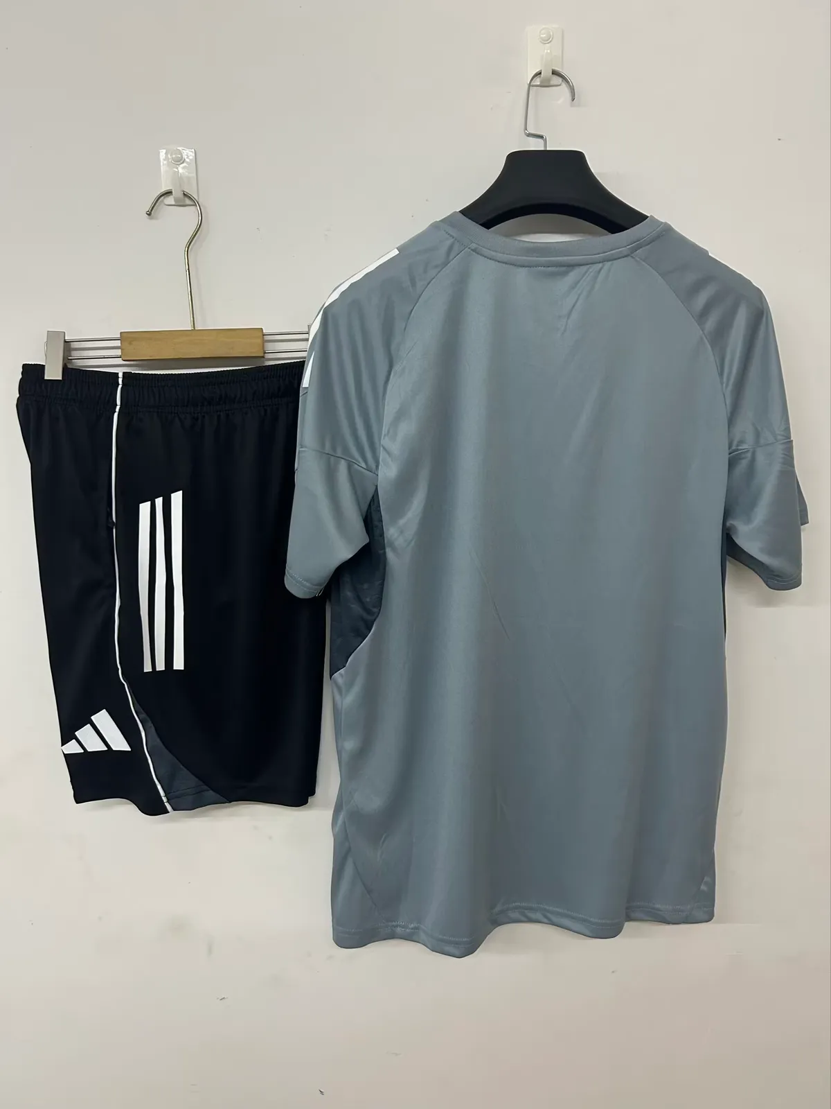 25/26 Los Angeles Training suit gray — 1/2