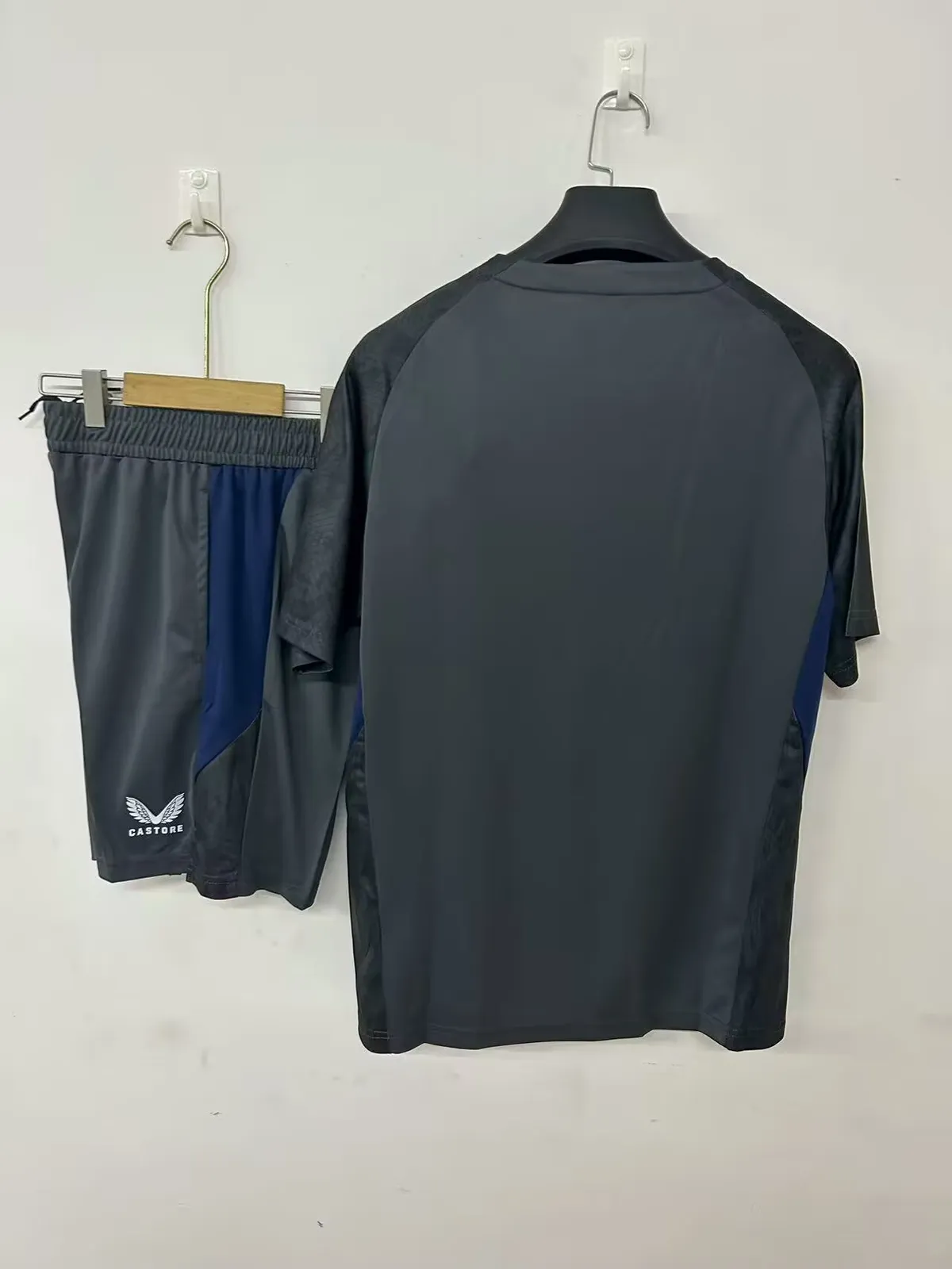 25/26 Feyenoord training jersey grey — 2/2