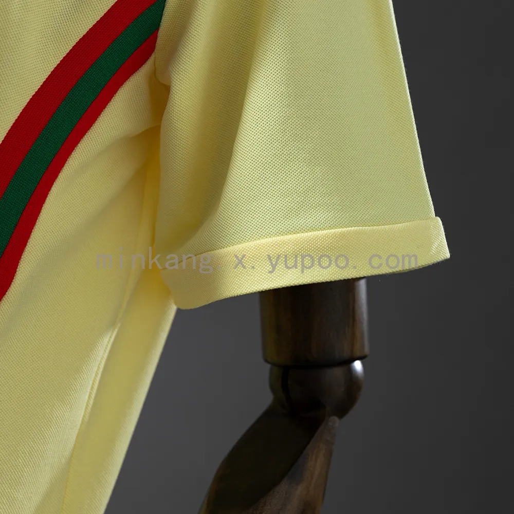 Wales 1976/79 Away Retro Jersey — 1/2