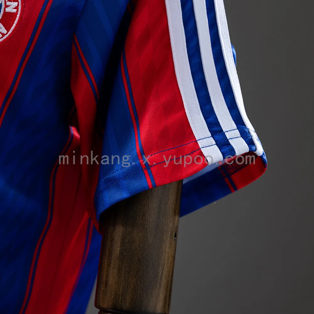 Bayern Munich 95/97 Home Retro Jersey — 1/2