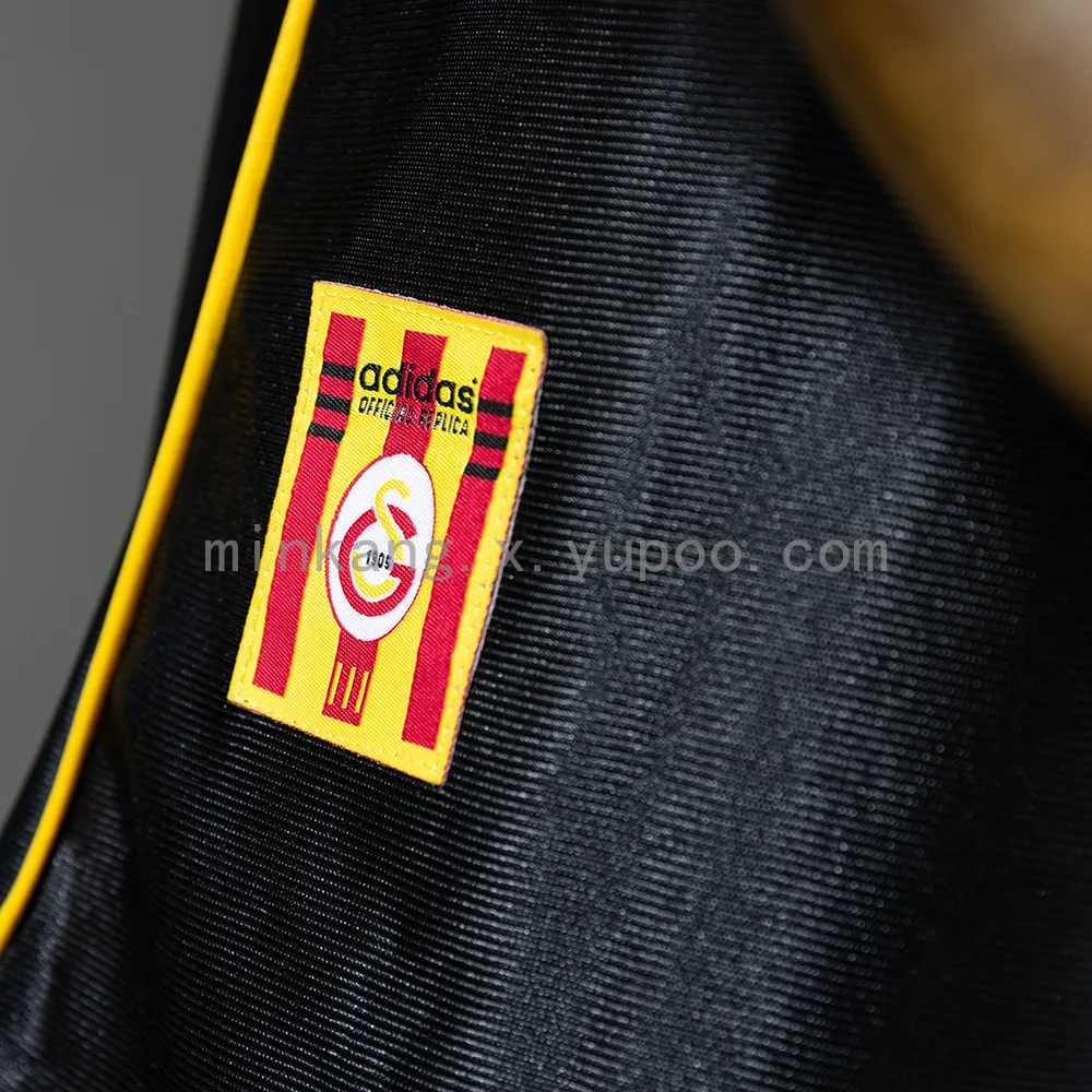 Galatasaray 99/00 Third Away Retro Jersey