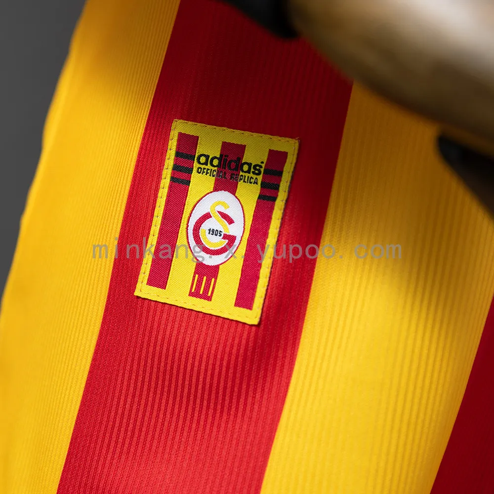 Galatasaray 99/00 Home Retro Jersey
