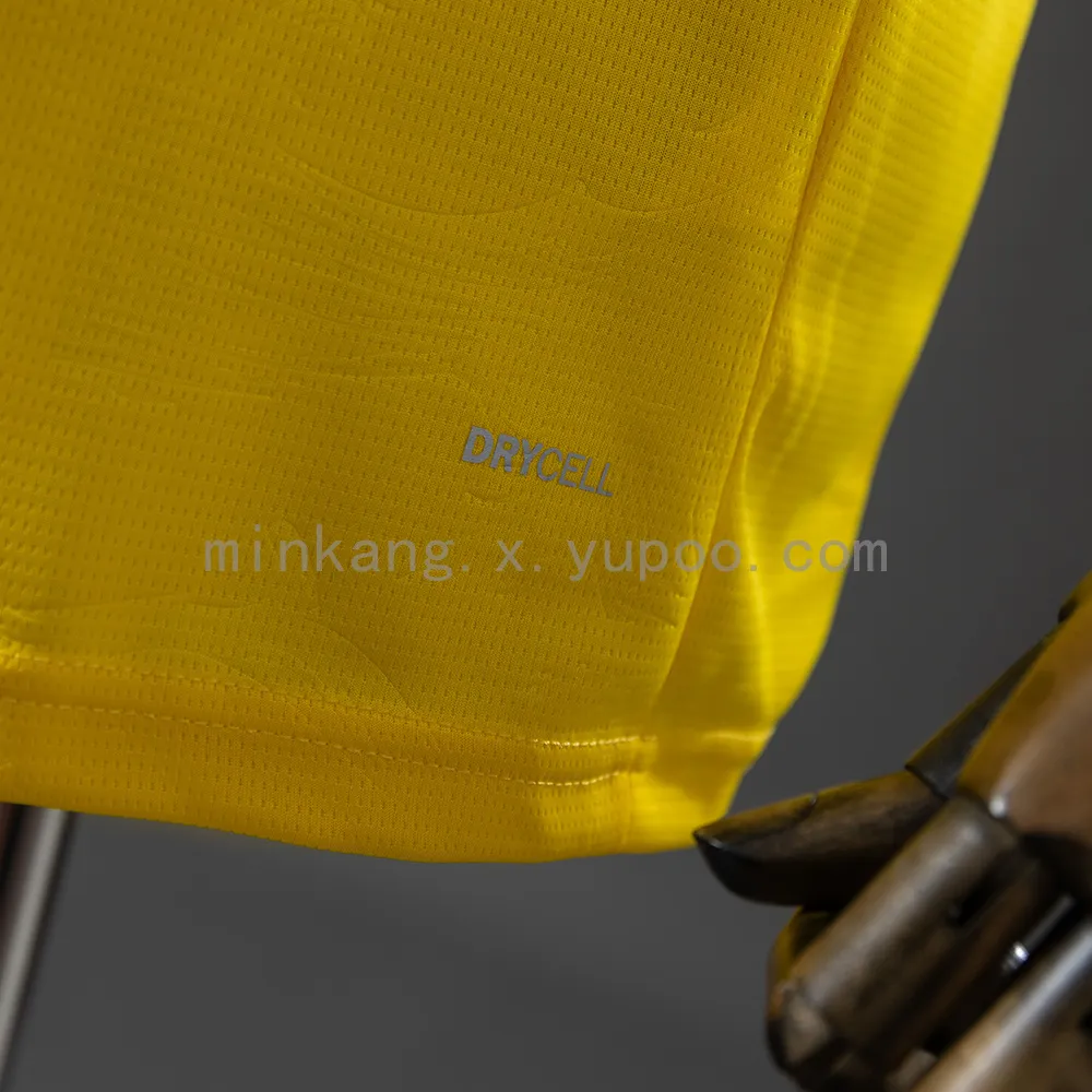 Dortmund 25/26 Home — 2/2
