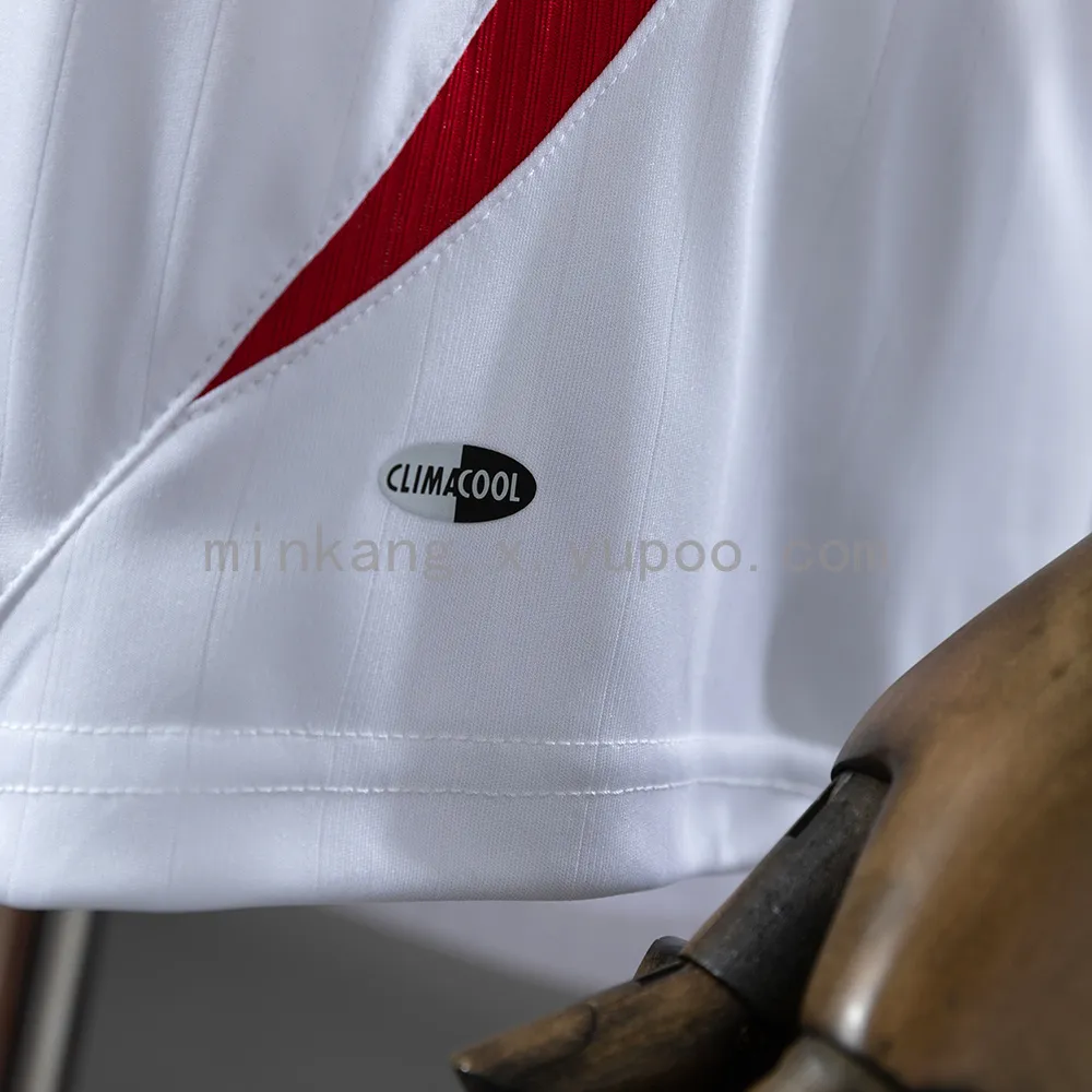 Spain 2006 Away Retro Jersey — 2/2