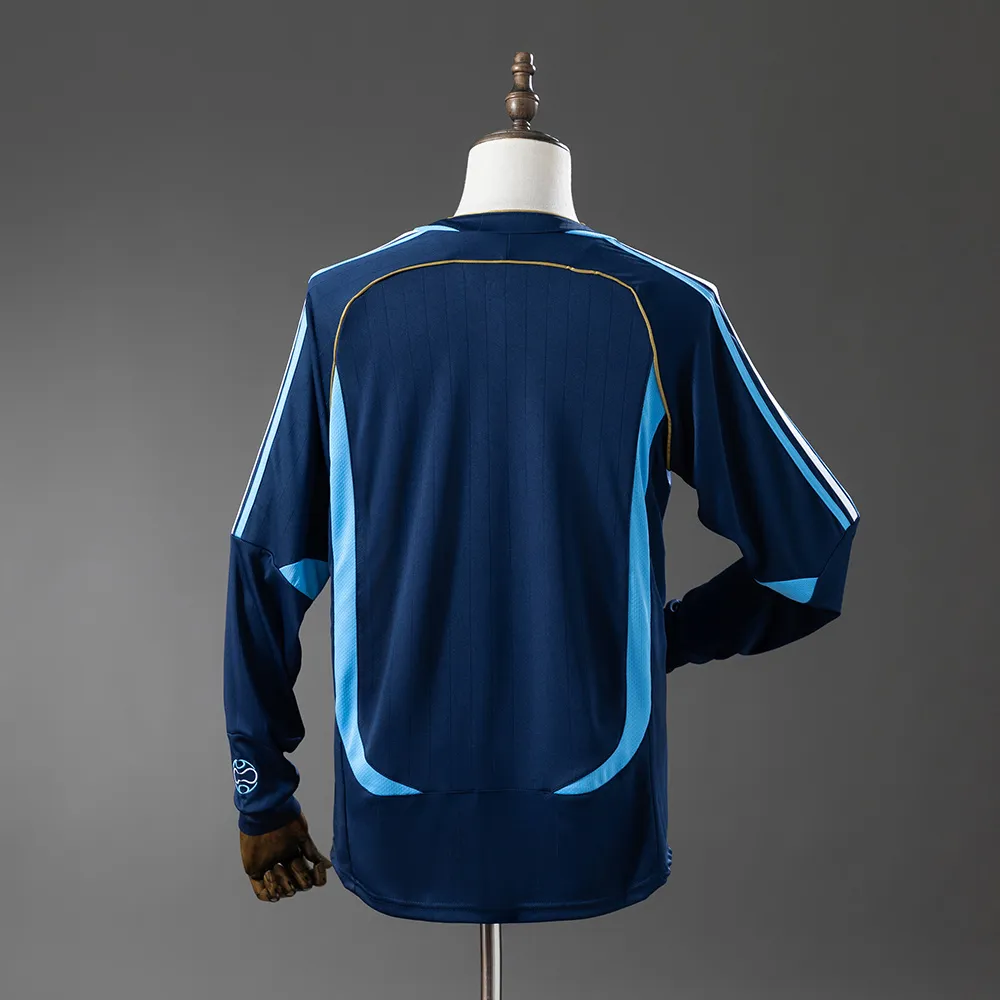 Argentina 2006 Away Long-Sleeved Retro Jersey — 2/2