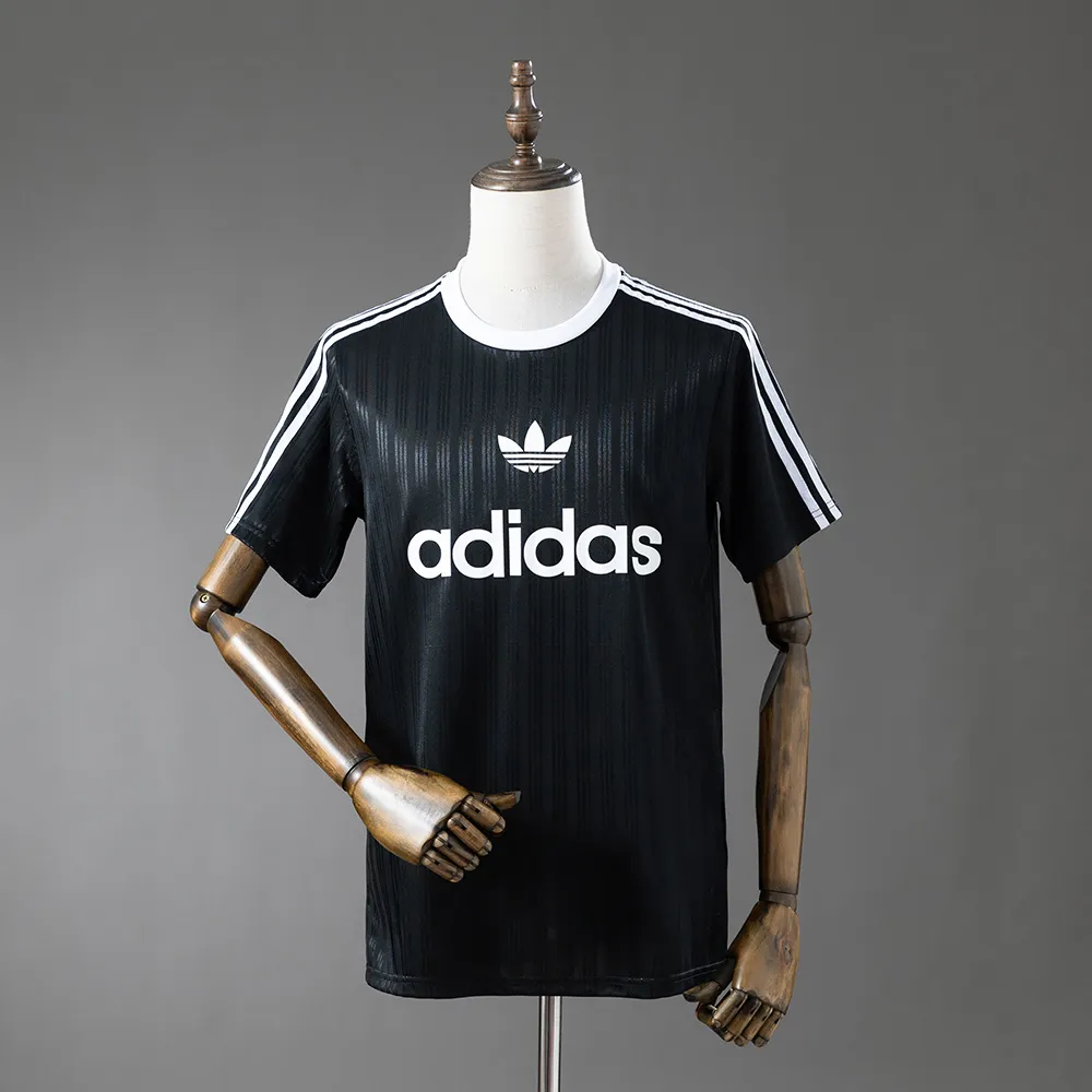 Casual T-shirt Black — 1/2