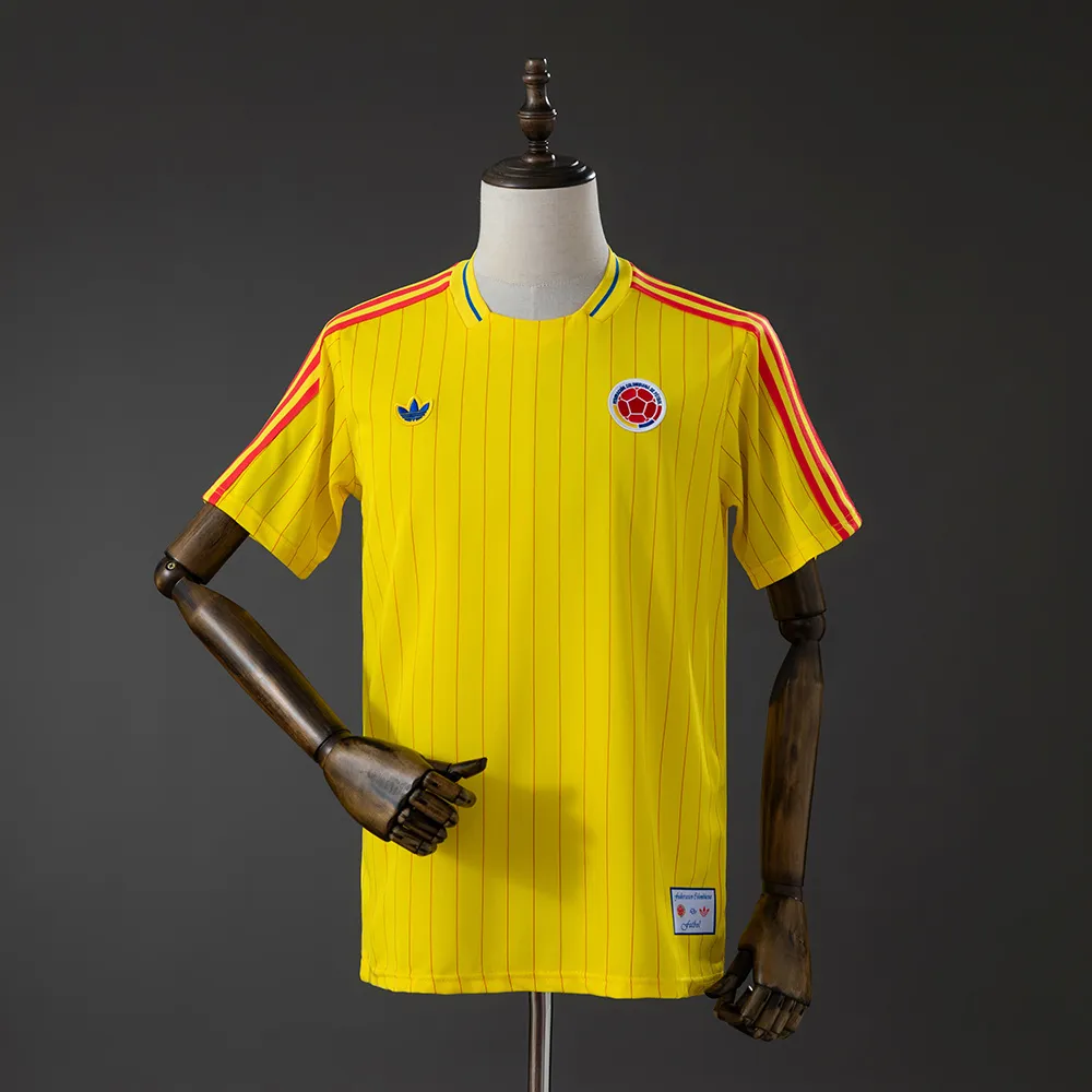 Colombia Terrace Icons T-Shirt Yellow — 2/2