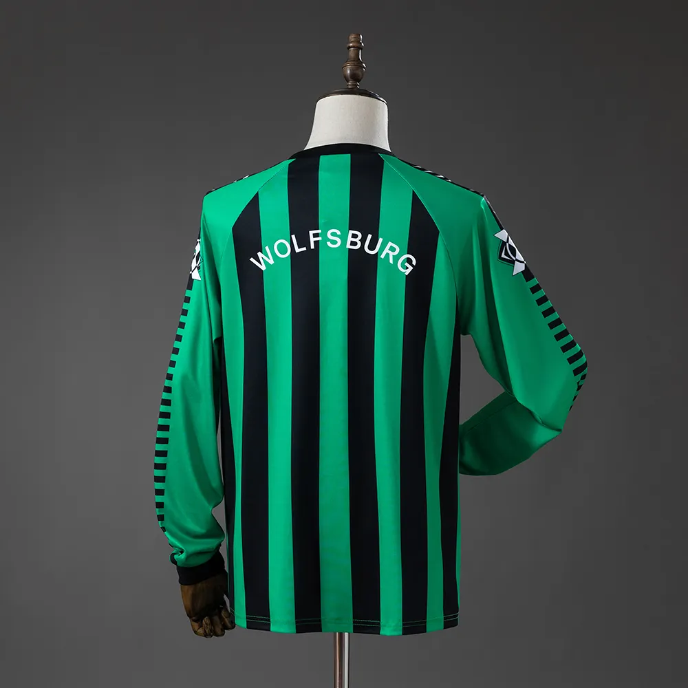 Wolfsburg 95/96 Away Retro Long Sleeve Jersey — 1/2