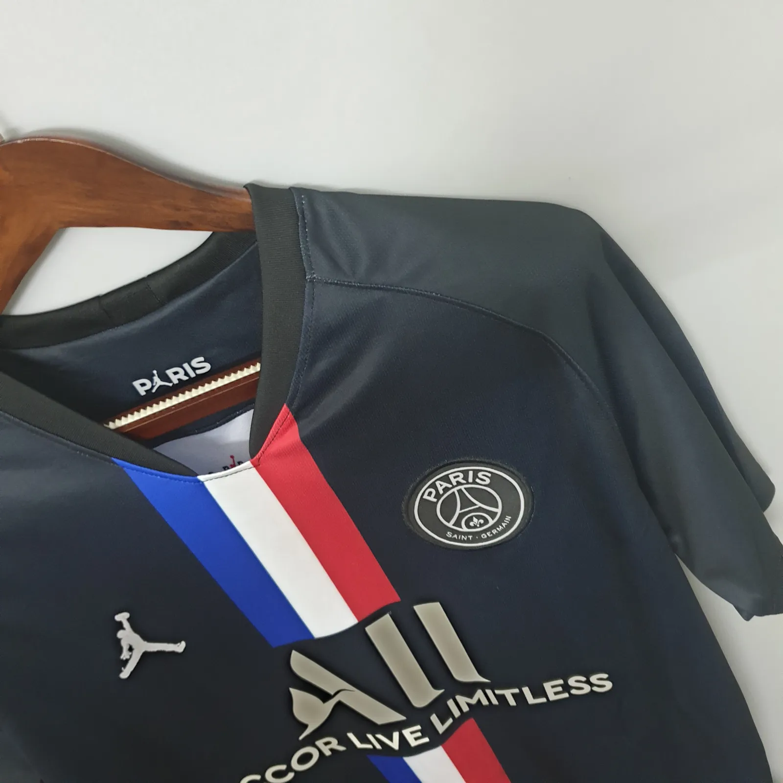 Retro 19/20 PSG 4 Away — 2/2