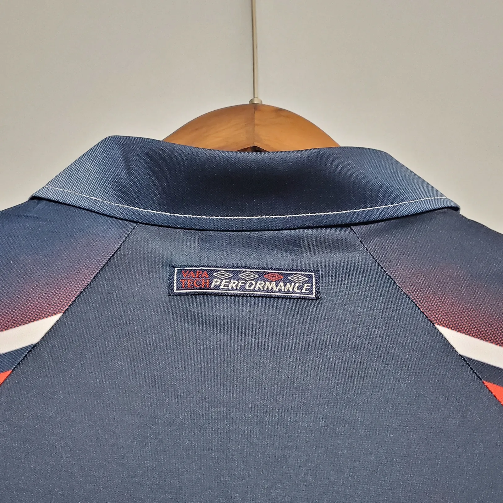 Retro Ajax 97/98 away — 2/2
