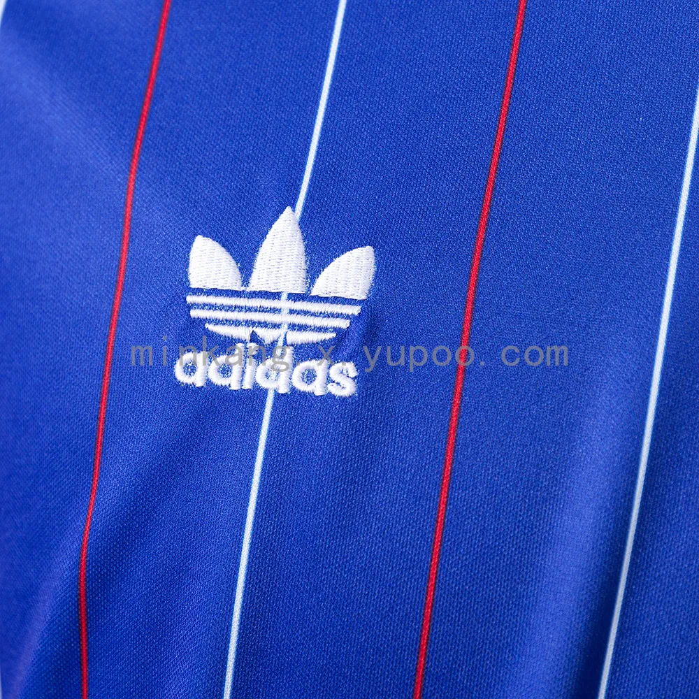 Retro France 1982 home — 2/2