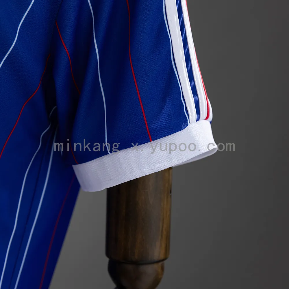 Retro France 1982 home