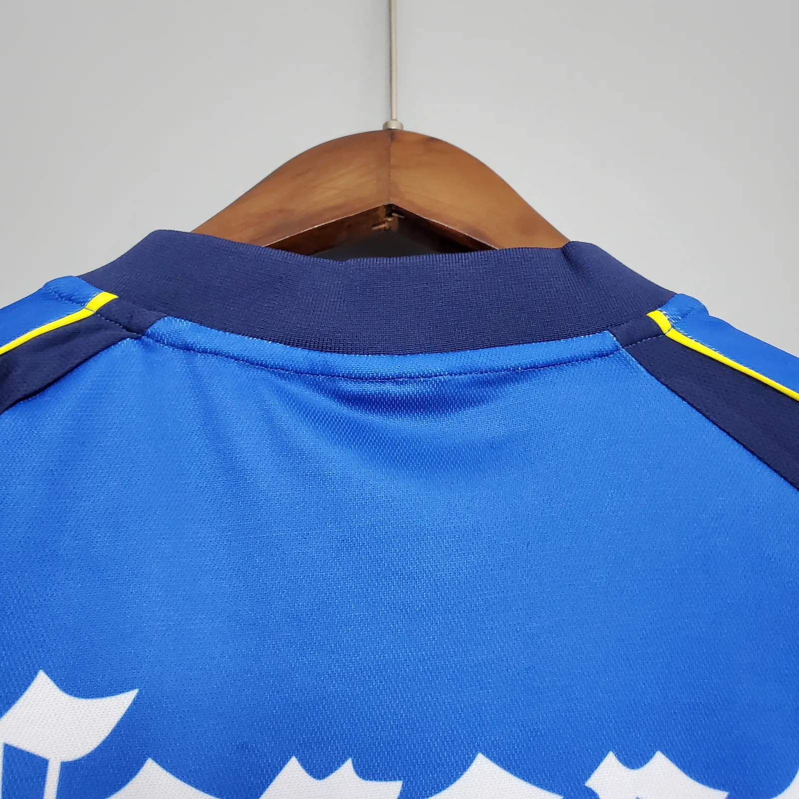 Retro 01/02 America away — 2/2