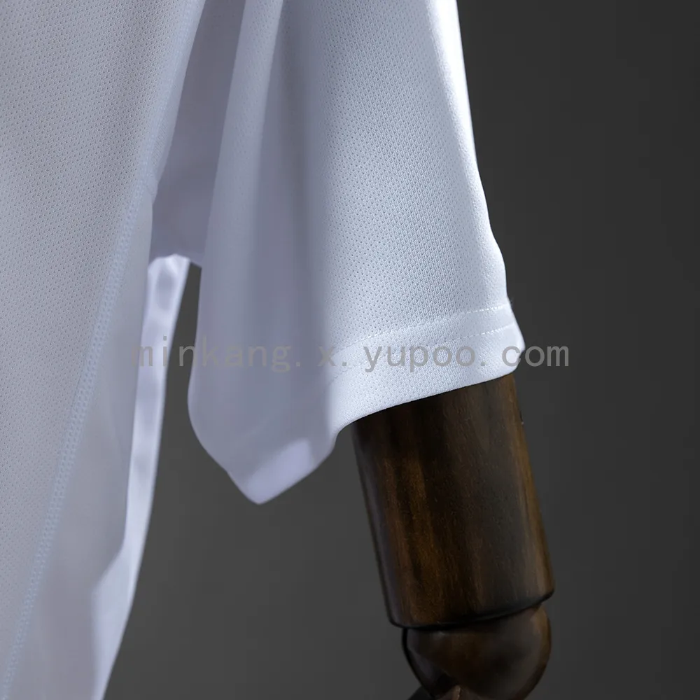Retro Roman 00/01 away — 1/2