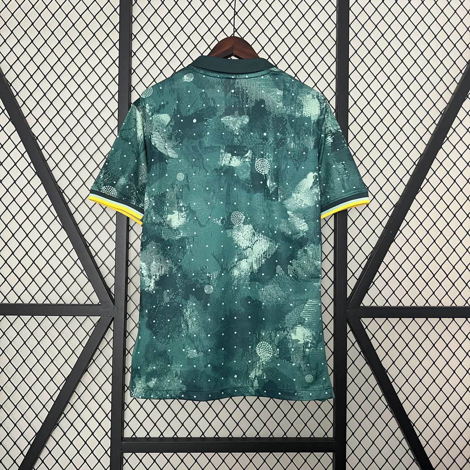 24/25 Tottenham Third Away — 2/2