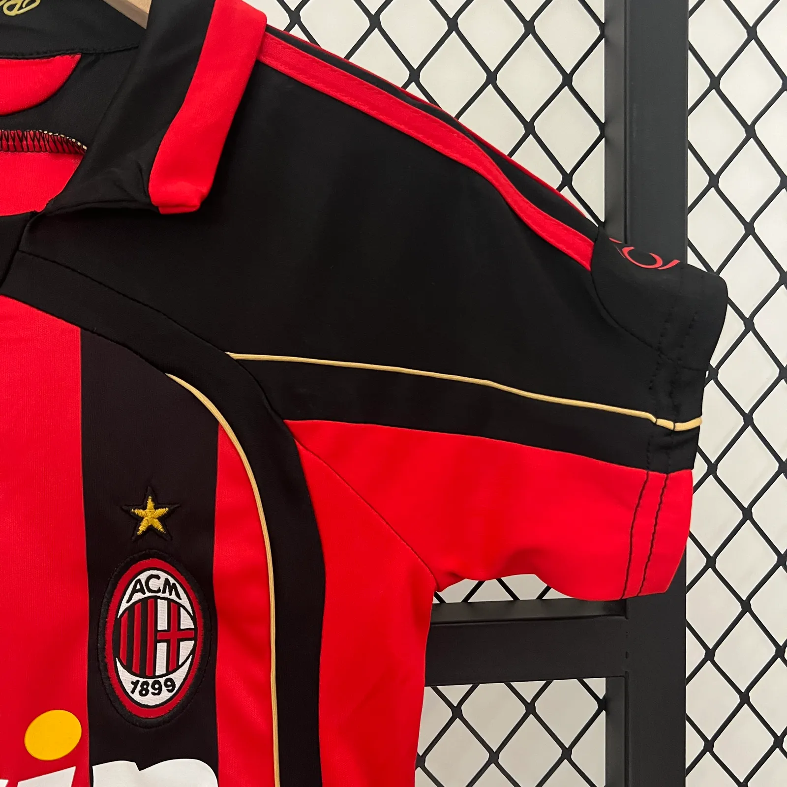 kids AC Milan 06/07 home size: 16-28