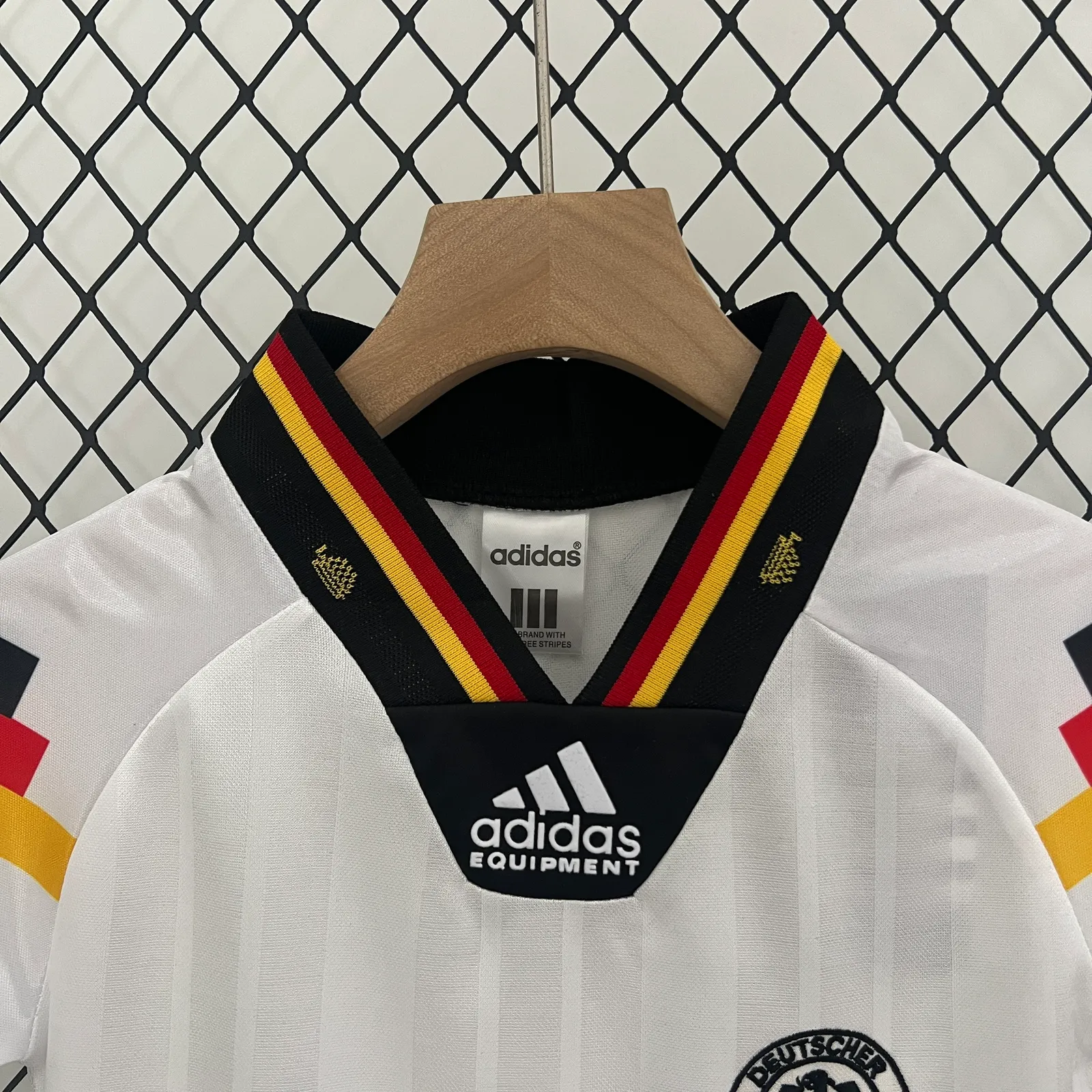 kids Germany 1992 home size: 16-28 — 2/2