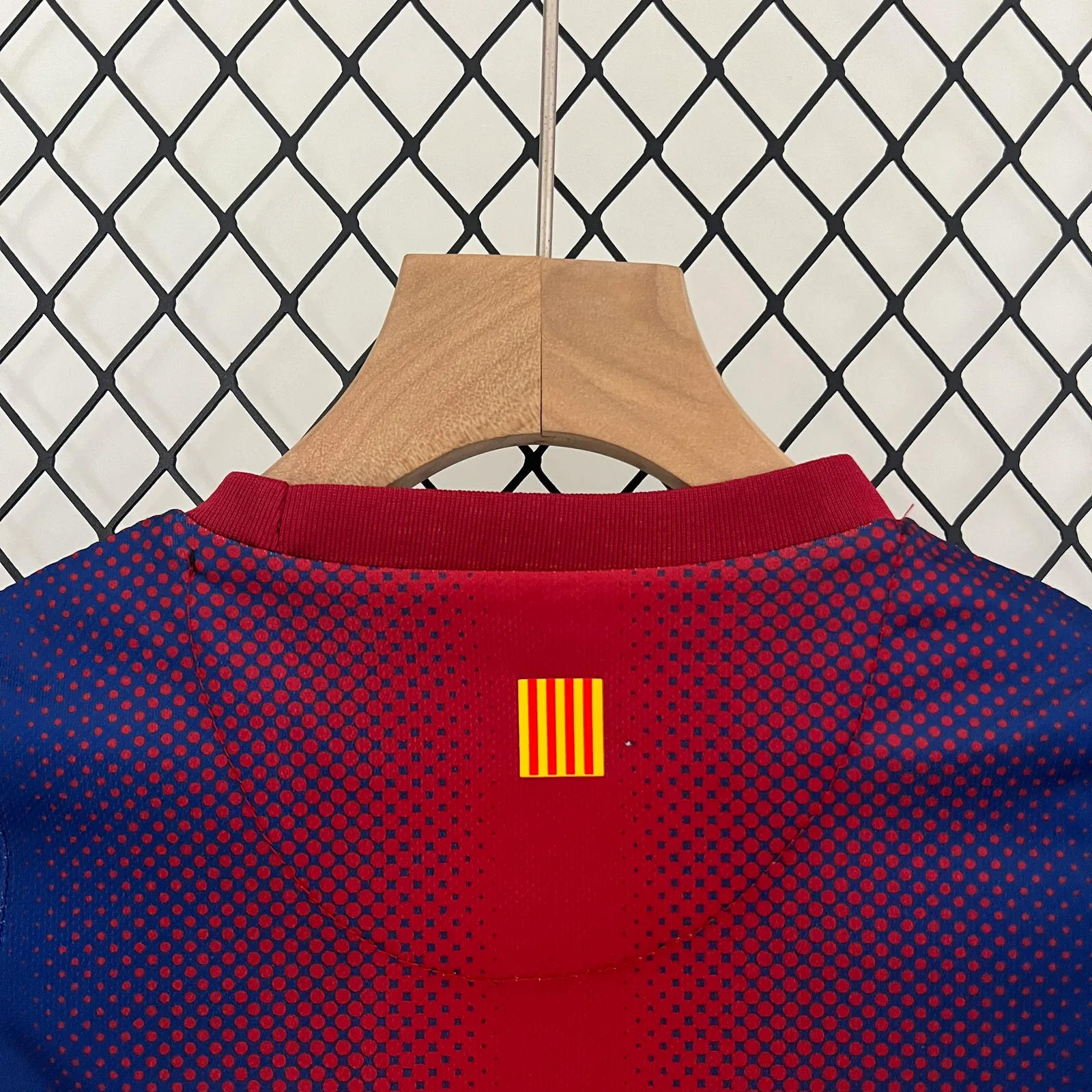 kids Barcelona12/13 home size: 16-28