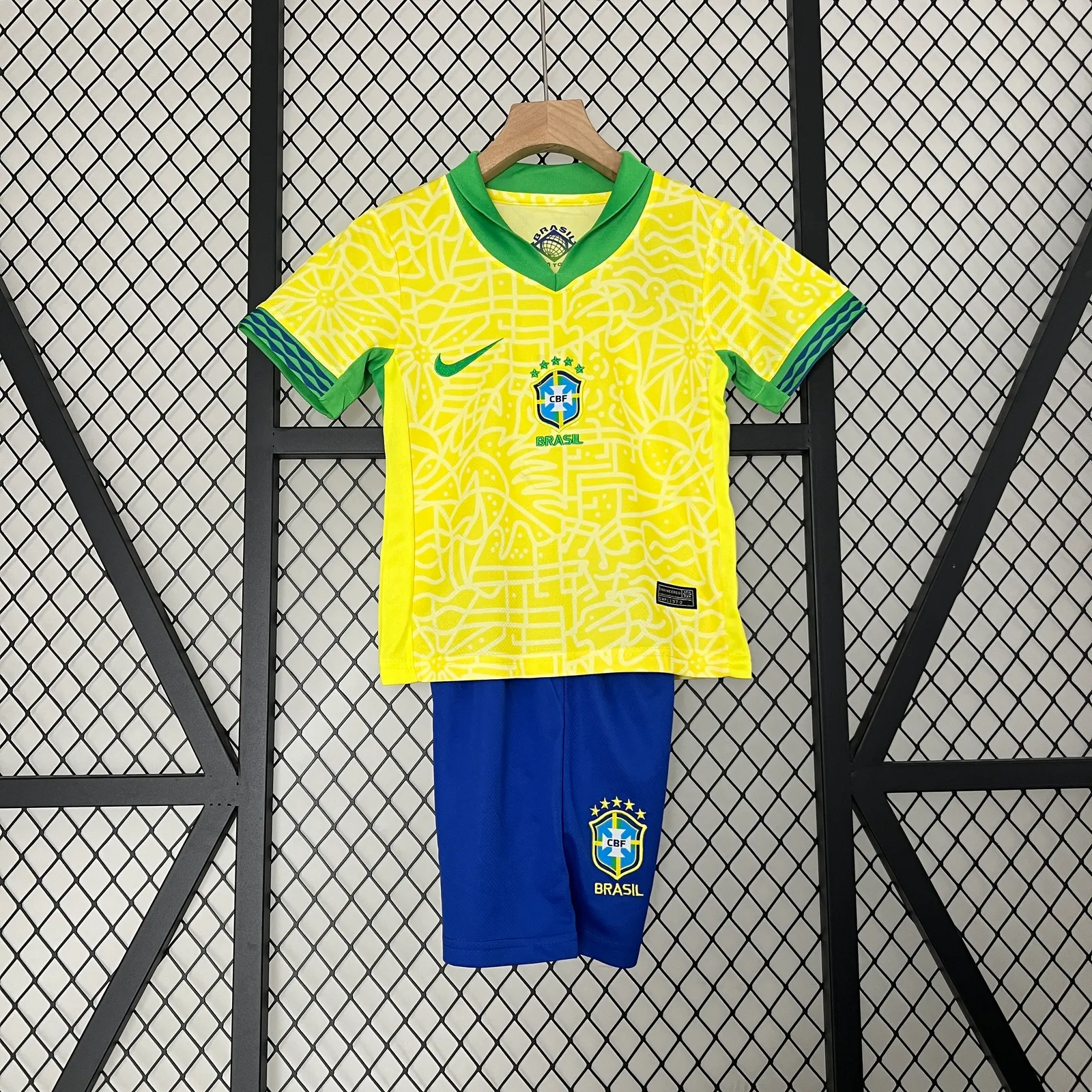 2024 kids brazil 2024 home size: 16-28 — 1/2